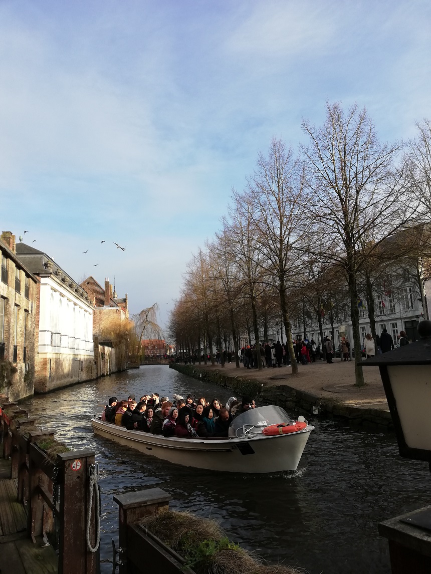 Minicrociera sul canale Bruges cosa vedere sito Fuori Routine